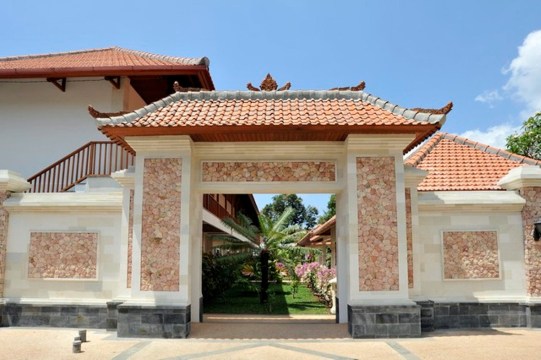 Aquarius Beach Hotel