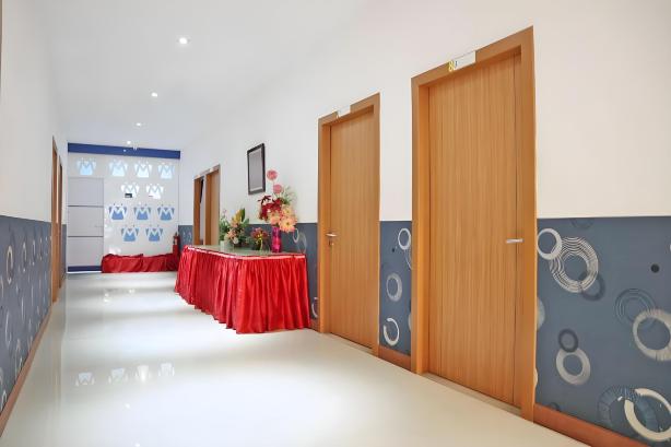 Hotel O M Authentic Kost Man #5