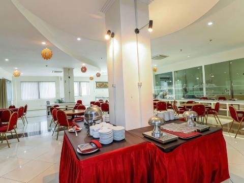 Uny Hotel #5