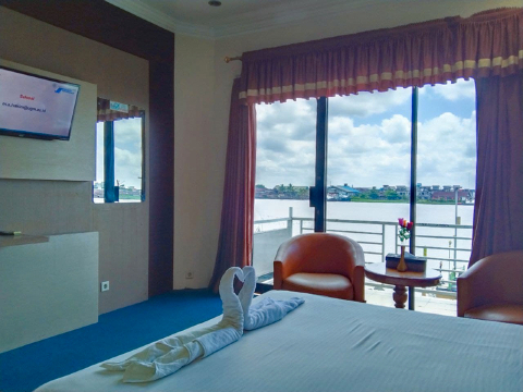 Grand Kartika Hotel