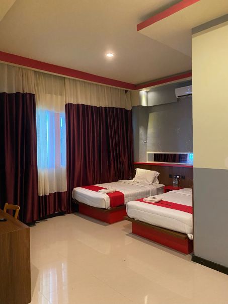 RedDoorz at Brizky Hotel Palu
