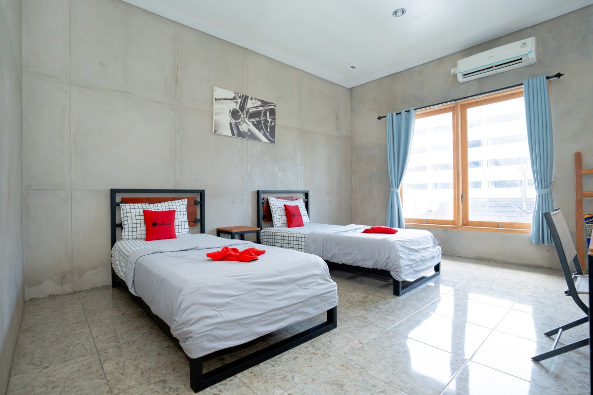 RedDoorz Syariah near Lombok Epicentrum Mall #5