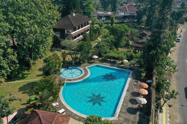 Taman Sari Hotel Dan Resort
