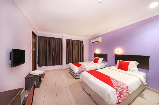 Super OYO 473 Comfort Hotel 2