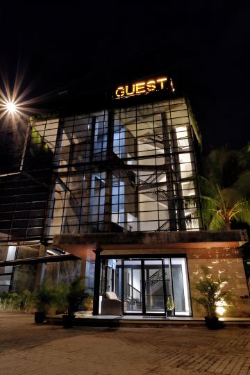 Guest House 555 NKI