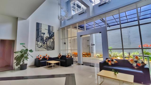 De La Charis Hotel By Waringin Hospitality #5