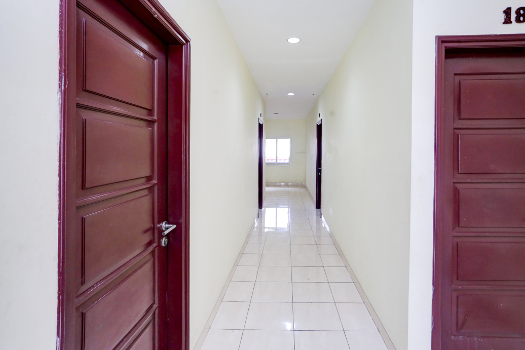 Hotel O Tangerang Near Supermall Karawaci  Formerly Bromo 18 #5