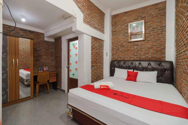 RedDoorz Syariah Near Jalan Asahan Pematang Siantar