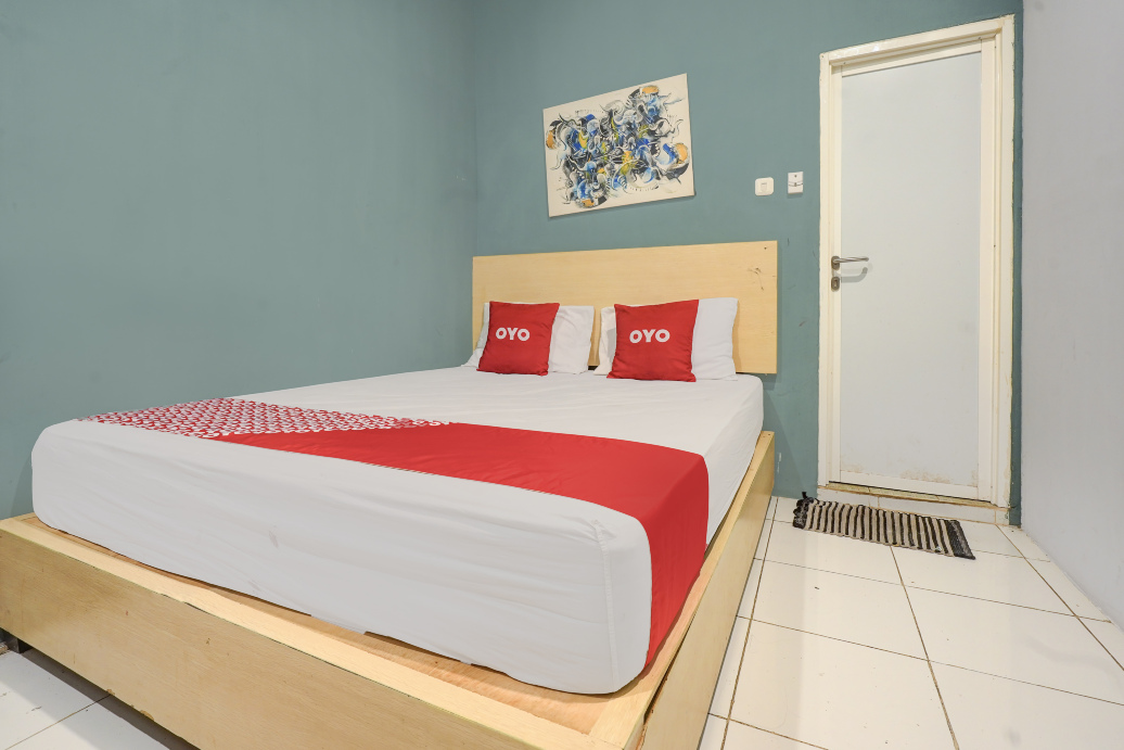 RedDoorz Plus at Hawai Inn Near Mall of Panakukang #5