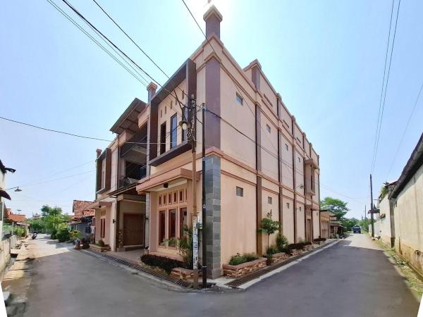 RedDoorz Syariah Near Exit Toll Pekalongan 2 #5