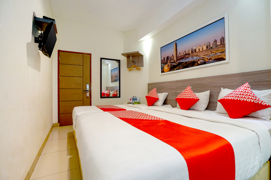 SUPER OYO 251 The Maximus Inn Hotel