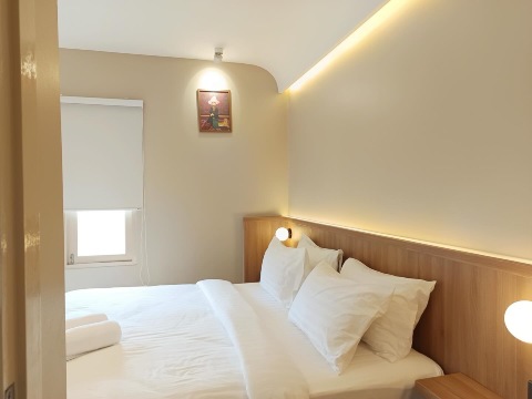 Urban Room Samed #5