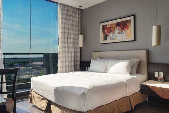 B Hotel Alabang #5