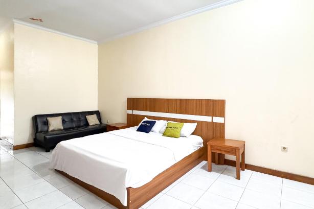 Urbanview Sabitha Kalijati Subang