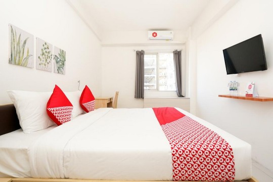 OYO Flagship 90087 Apartment Menara Rungkut 2 #5