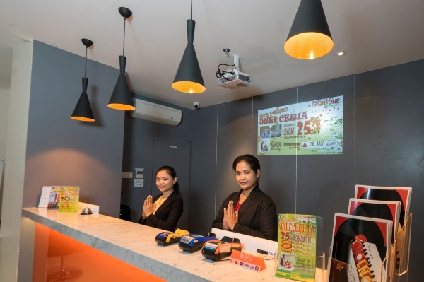 Front One Hotel Jayapura #5
