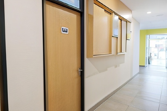 RedDoorz Plus Near Taman Anggrek Mall #5
