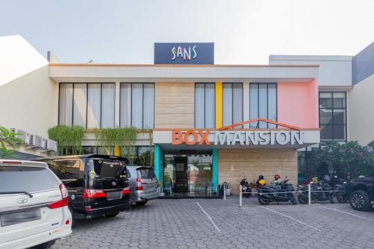 Sans Hotel Box Mansion Surabaya by RedDoorz