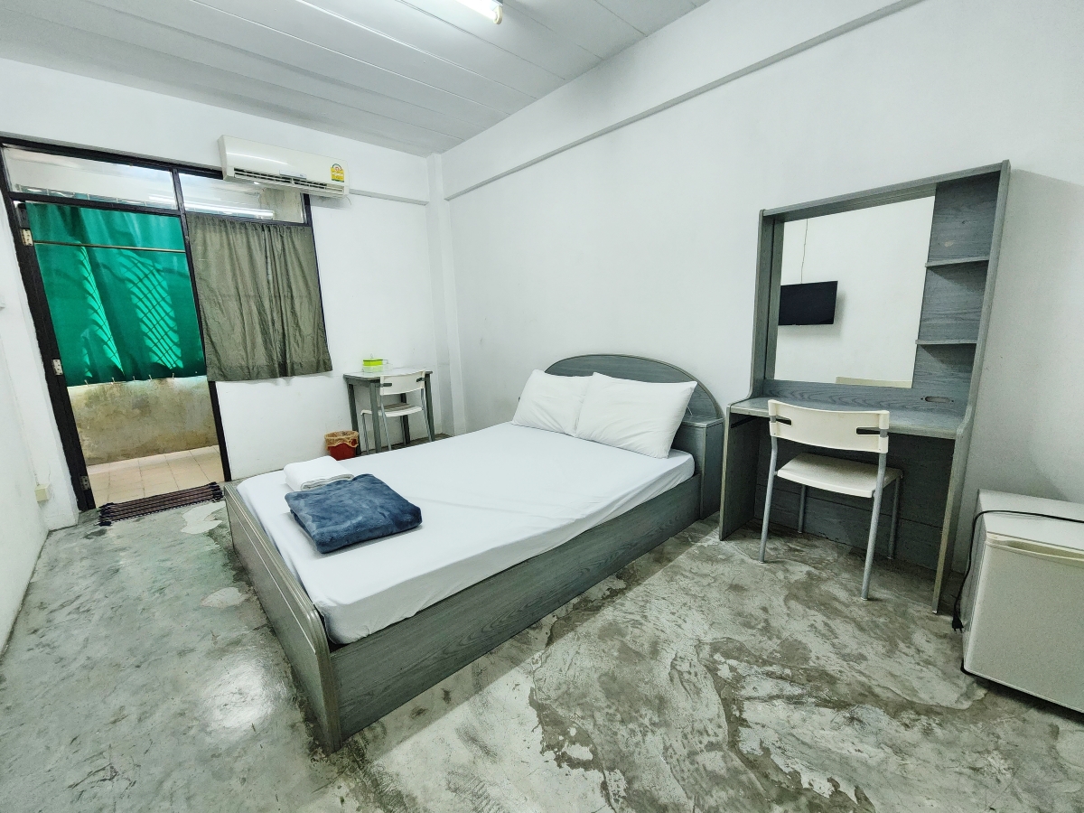 Green Apartment Kaset #5