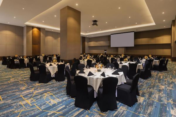 Park Inn by Radisson North EDSA #5