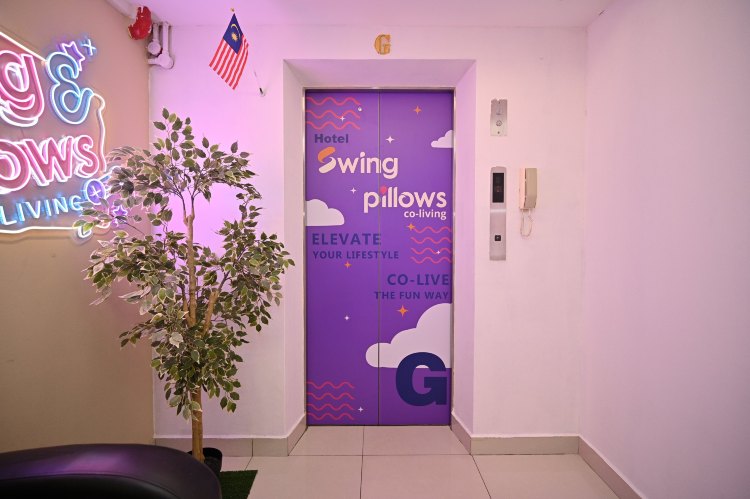 Swing & Pillows @ KL Sri Petaling #5