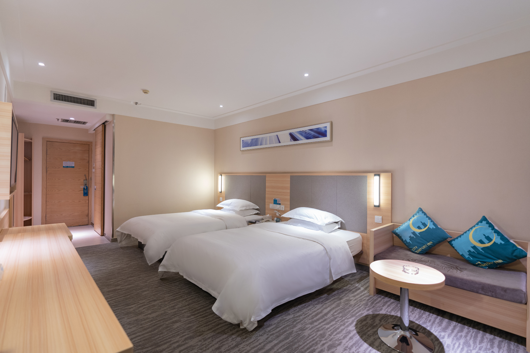 Linhai Hotel (Urumqi Zhonggonggong Subway Station) #5