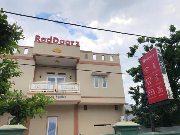 RedDoorz Syariah @ Jalan Pangeran Antasari 4 #5
