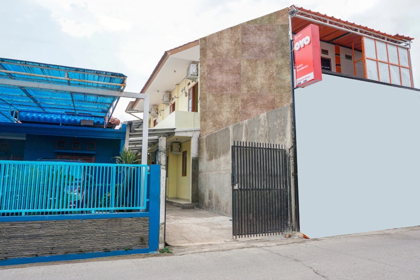 OYO 2401 Ardini Residence