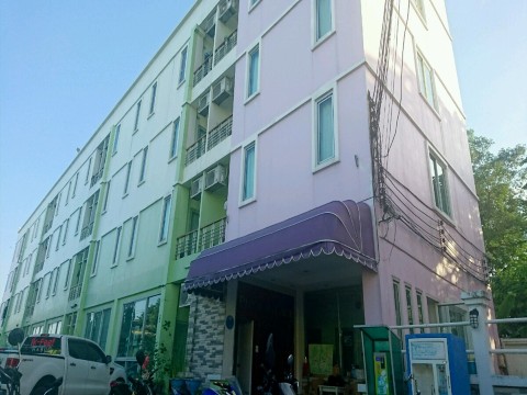 Phet Palace