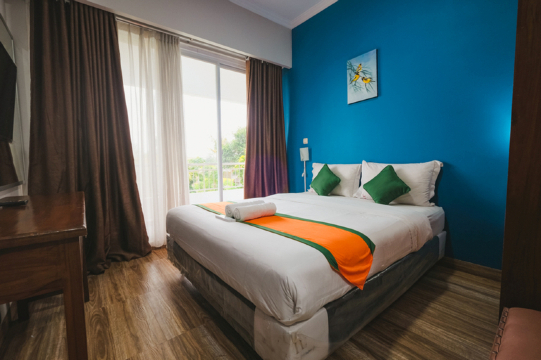 Simply Homy Villa Prambanan ( 6 Br & Private Swimming Pool ))