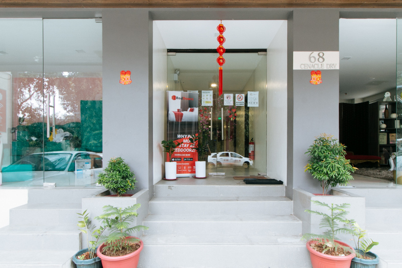 RedDoorz near Fernwoods Garden Quezon City #5