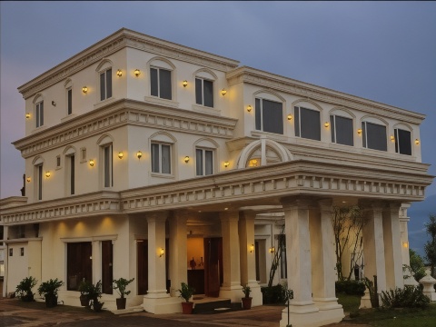 Rizen Premiere Hotel