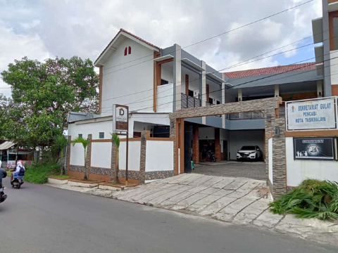 D'Exclusive Guest House