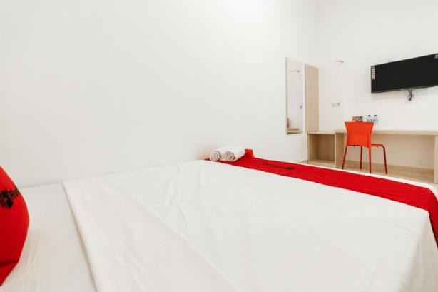 RedDoorz @ Graha Cemerlang Maros