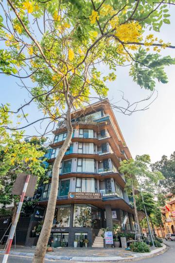22Land Moon West Lake #5