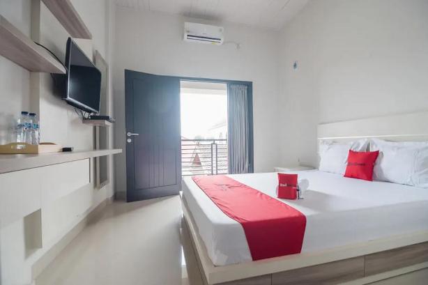 RedDoorz Syariah Near Tugu Juang Jambi