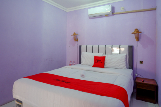 RedDoorz Near Goa Jatijajar 2