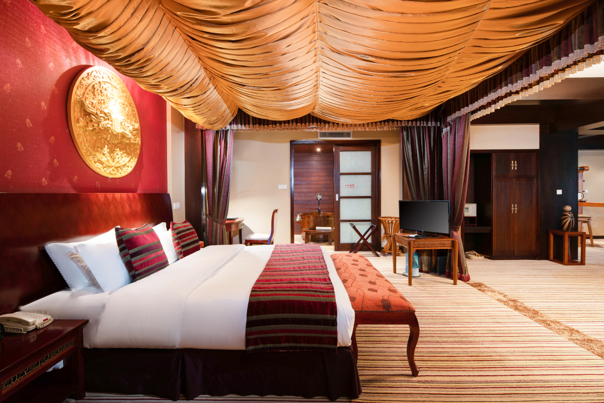 Paradise Hotel #5