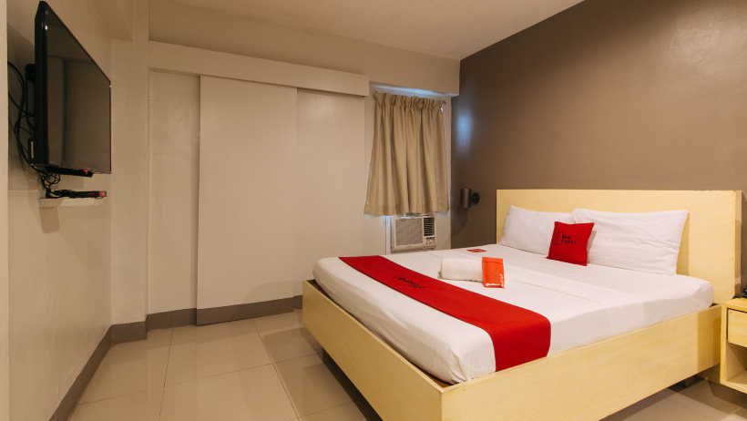 RedDoorz @ Samat Mandaluyong