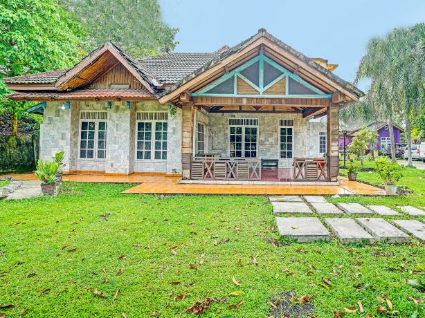 OYO 3205 Penginapan Mikial Ismi Kayuagung Syariah