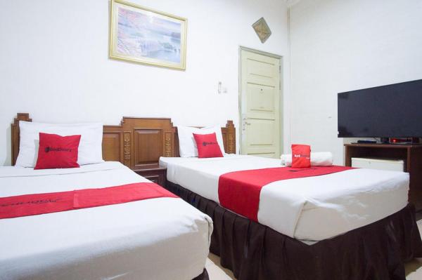 RedDoorz near Pantai Falajawa Kota Ternate