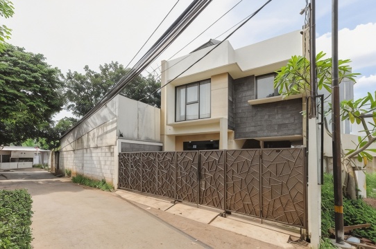 RedDoorz Syariah Near Green Park Jatiwarna #5