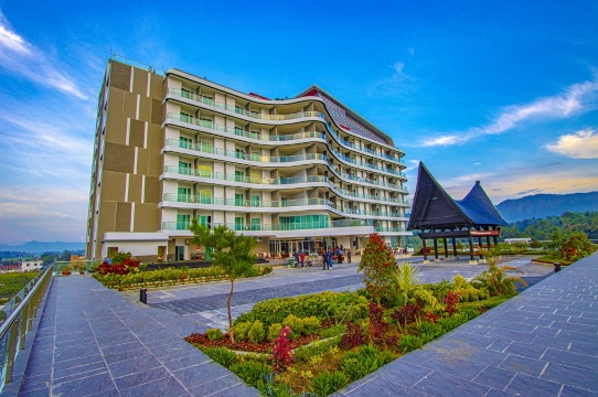 Labersa  Hotel & Convention Center Toba