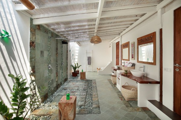 PinkCoco Gili Air - Constant Surprises & for Cool Adults Only #5