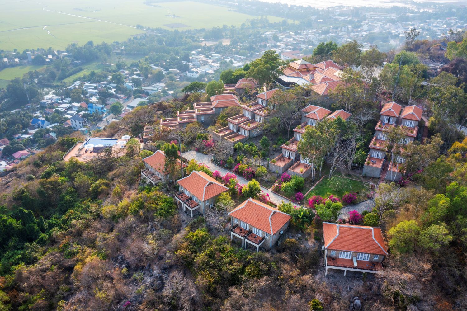 Victoria Núi Sam Lodge