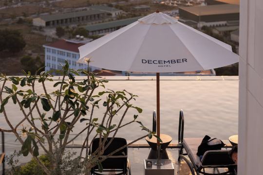 December Hotel #5
