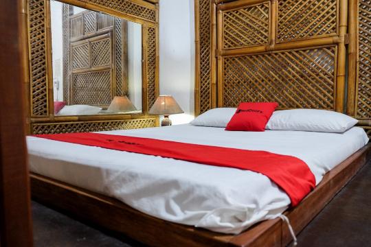 RedDoorz Plus Near Jalan Baru Bogor #5