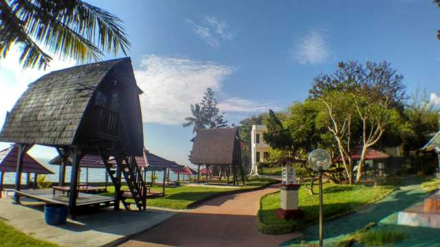 Amazing Beach Resort Palu #5