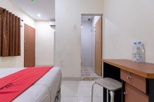 RedDoorz @ Medan Johor 2