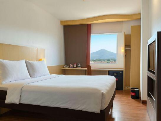 Ibis Bandung Pasteur